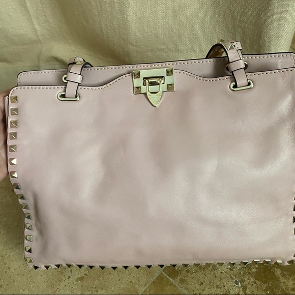 Valentino Garavani blush pink tote - Picture 12 of 17